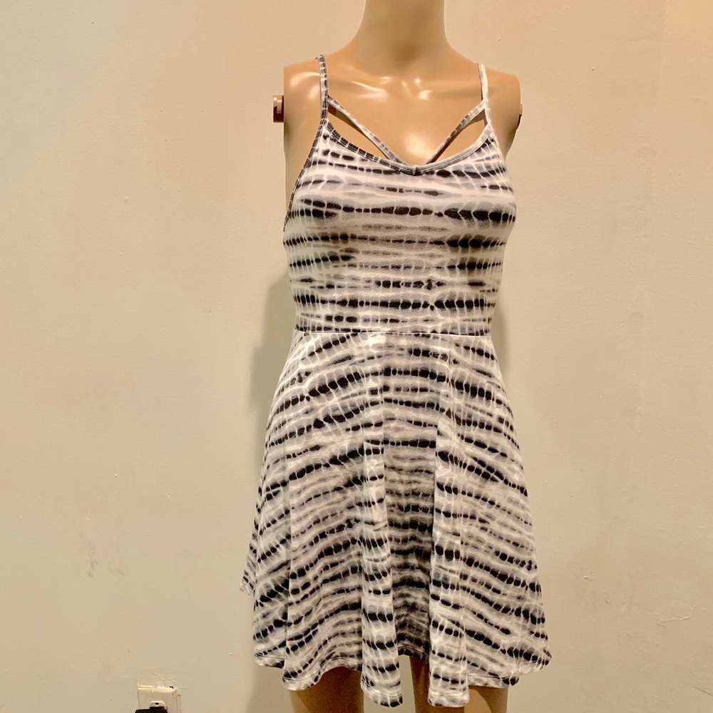 VSP light dress 😍❤️😍 size S